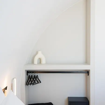 Aetheroia Daire Oia